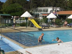 Paihia - Zwembad op de camping
