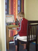 Tom haalt zijn email op